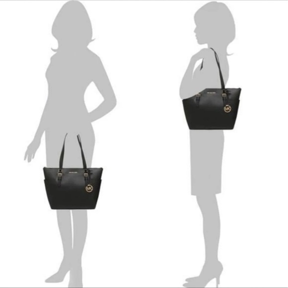 MICHAEL KORS CHARLOTTE LARGE TOP ZIP - Picture 16 of 16